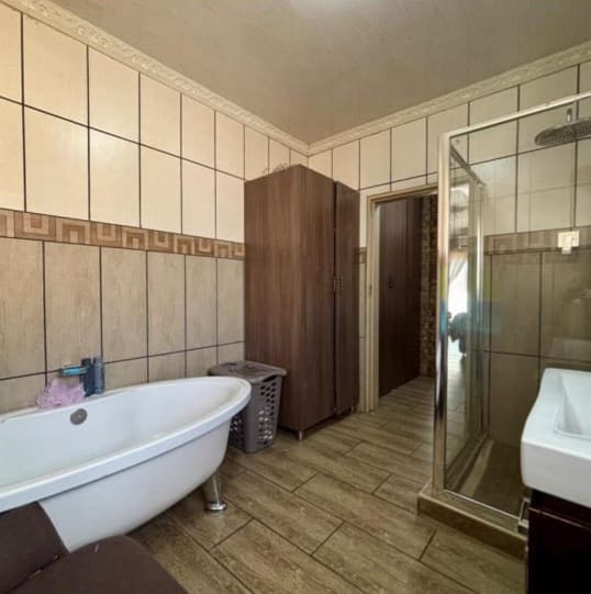 4 Bedroom Property for Sale in Hillcrest Northern Cape